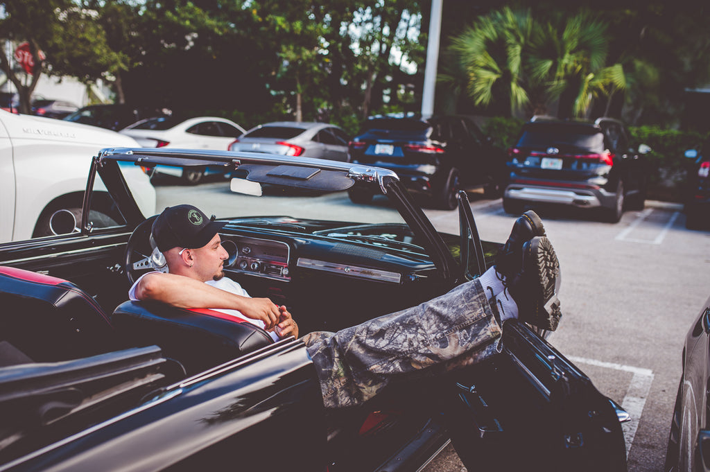 Doorcigs men’s relaxed smoke break t-shirt lifestyle